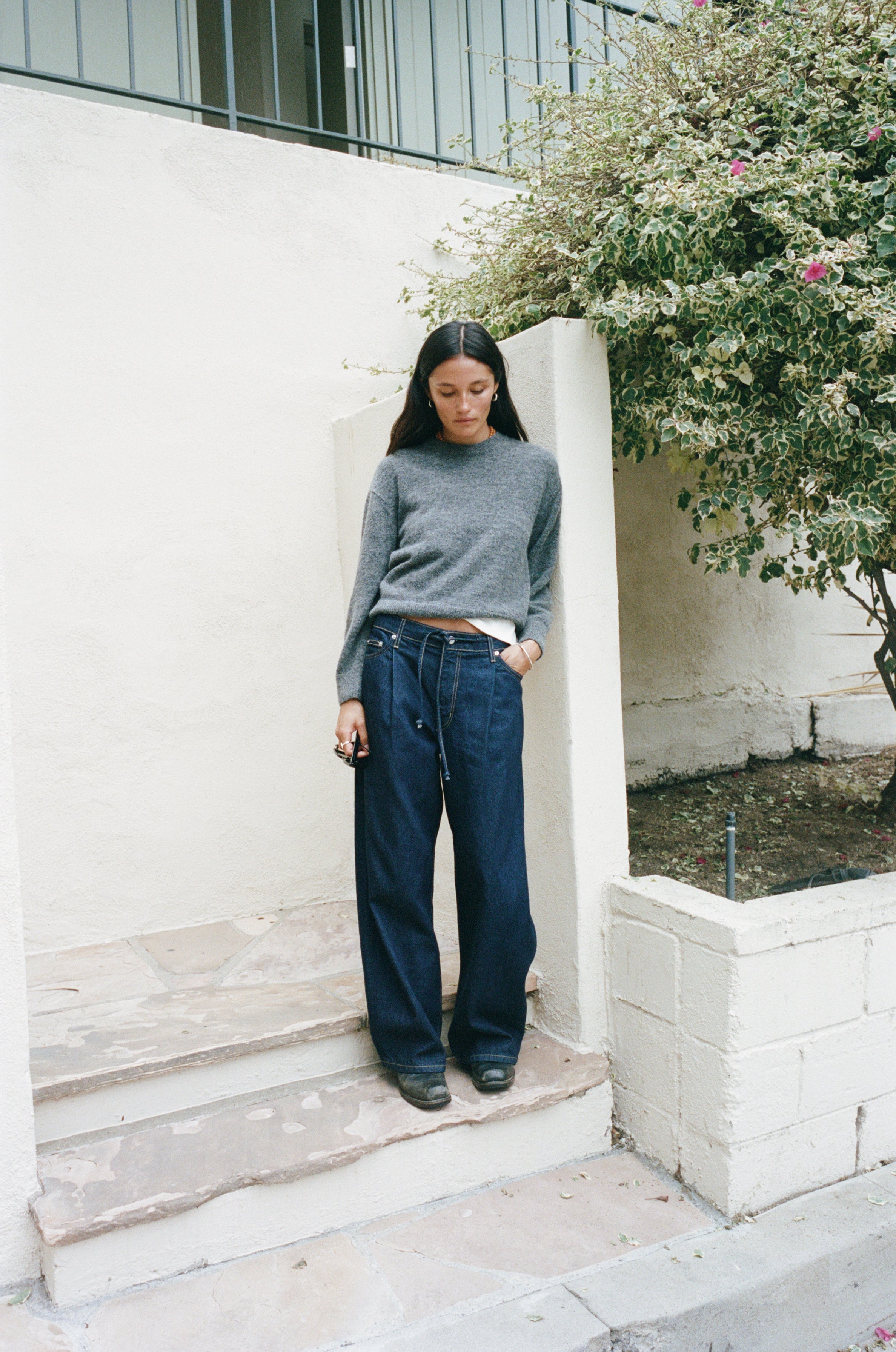 Ines Crew, Midweight Alpaca Blend, Dark Grey