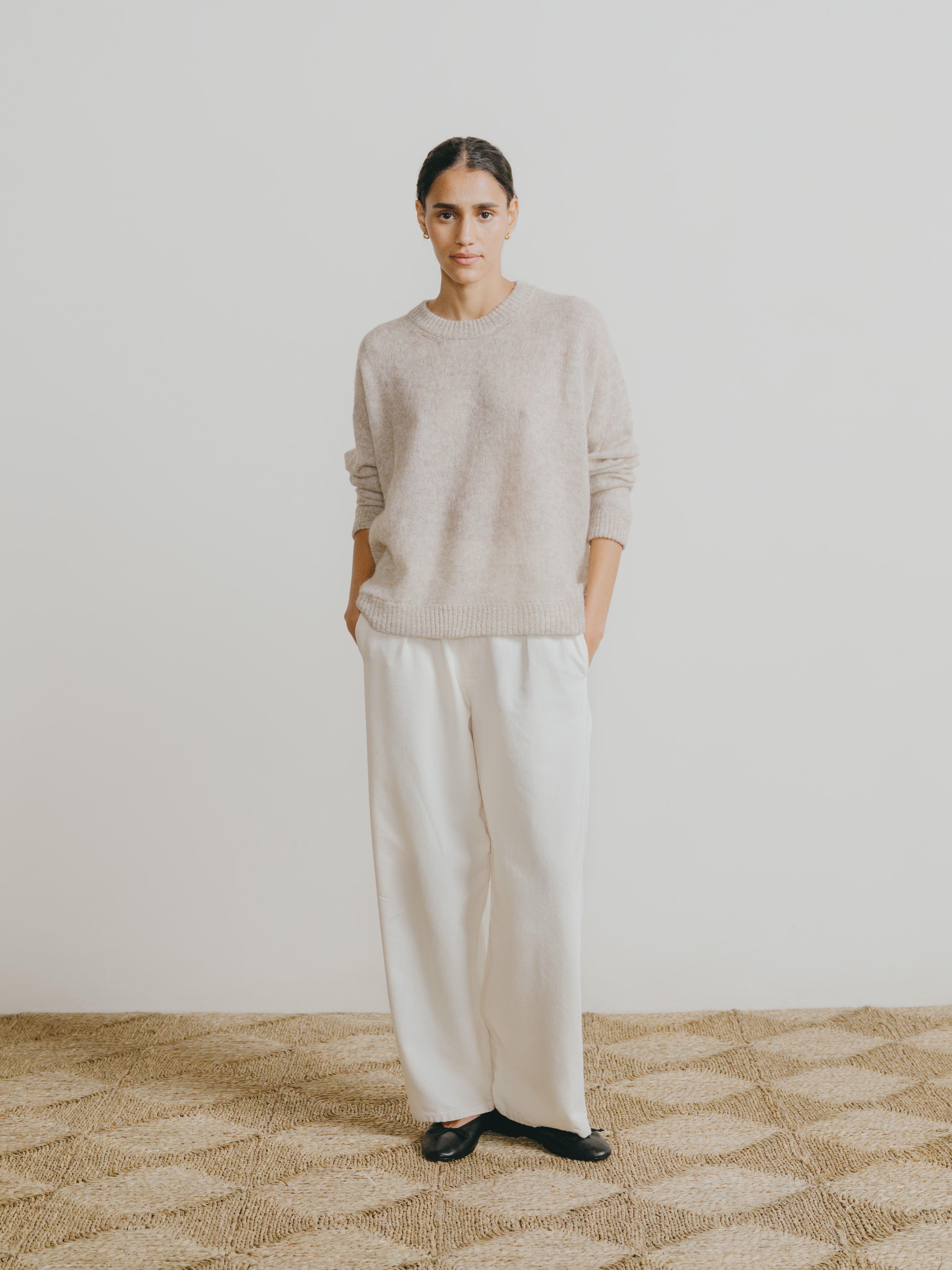 Chleo Crew, Sheer Alpaca Blend, Oatmeal