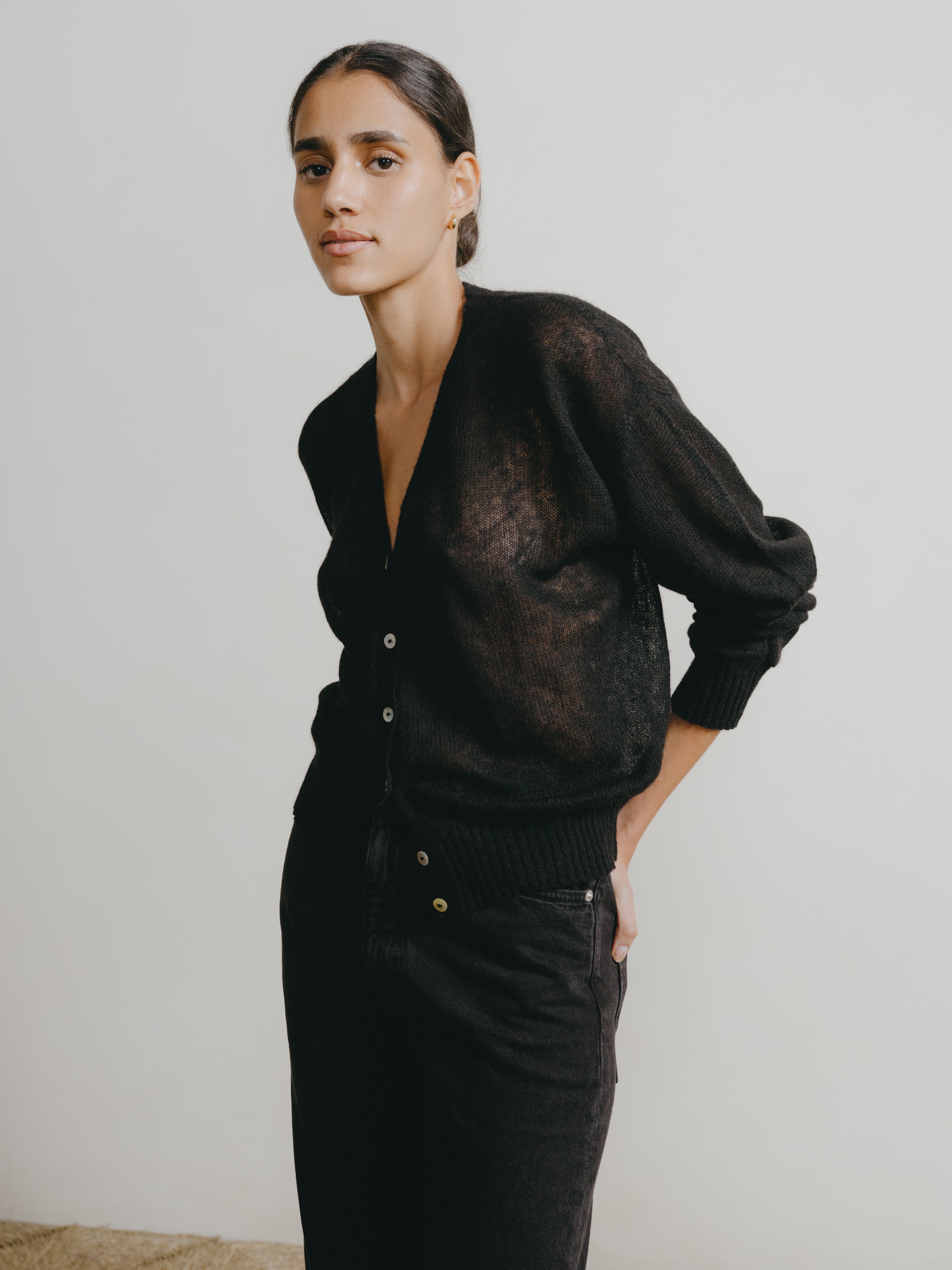 Perla Cardi, Sheer Alpaca Blend, Black