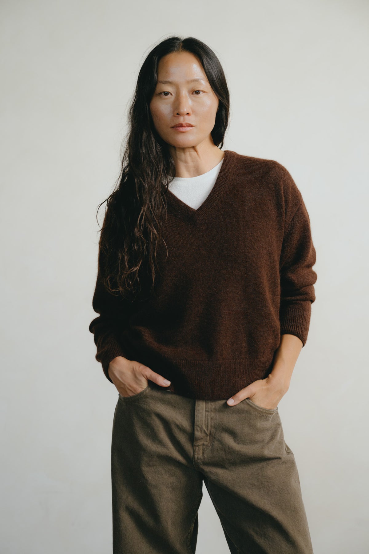 Alejo V-Neck, Midweight Alpaca Blend, Hickory