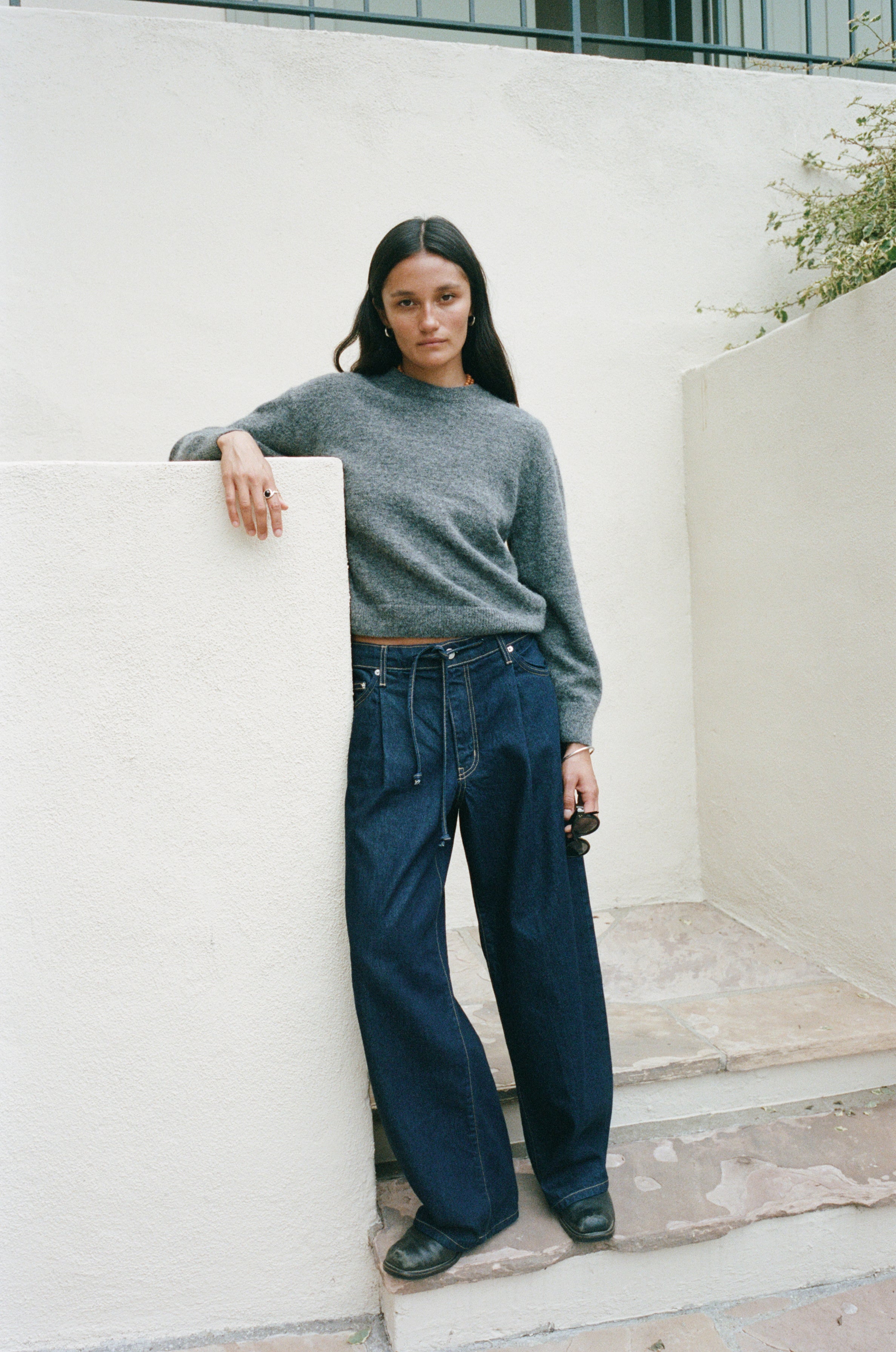 Ines Crew, Midweight Alpaca Blend, Dark Grey