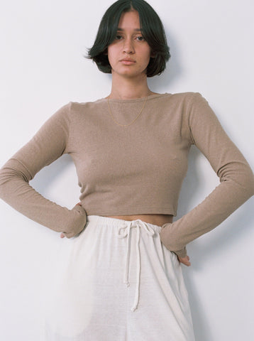 ARIA060-023_660cc2f2-7626-4227