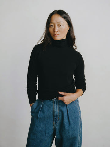 Marianne Turtleneck, Regen Silk Noil Jersey, Black