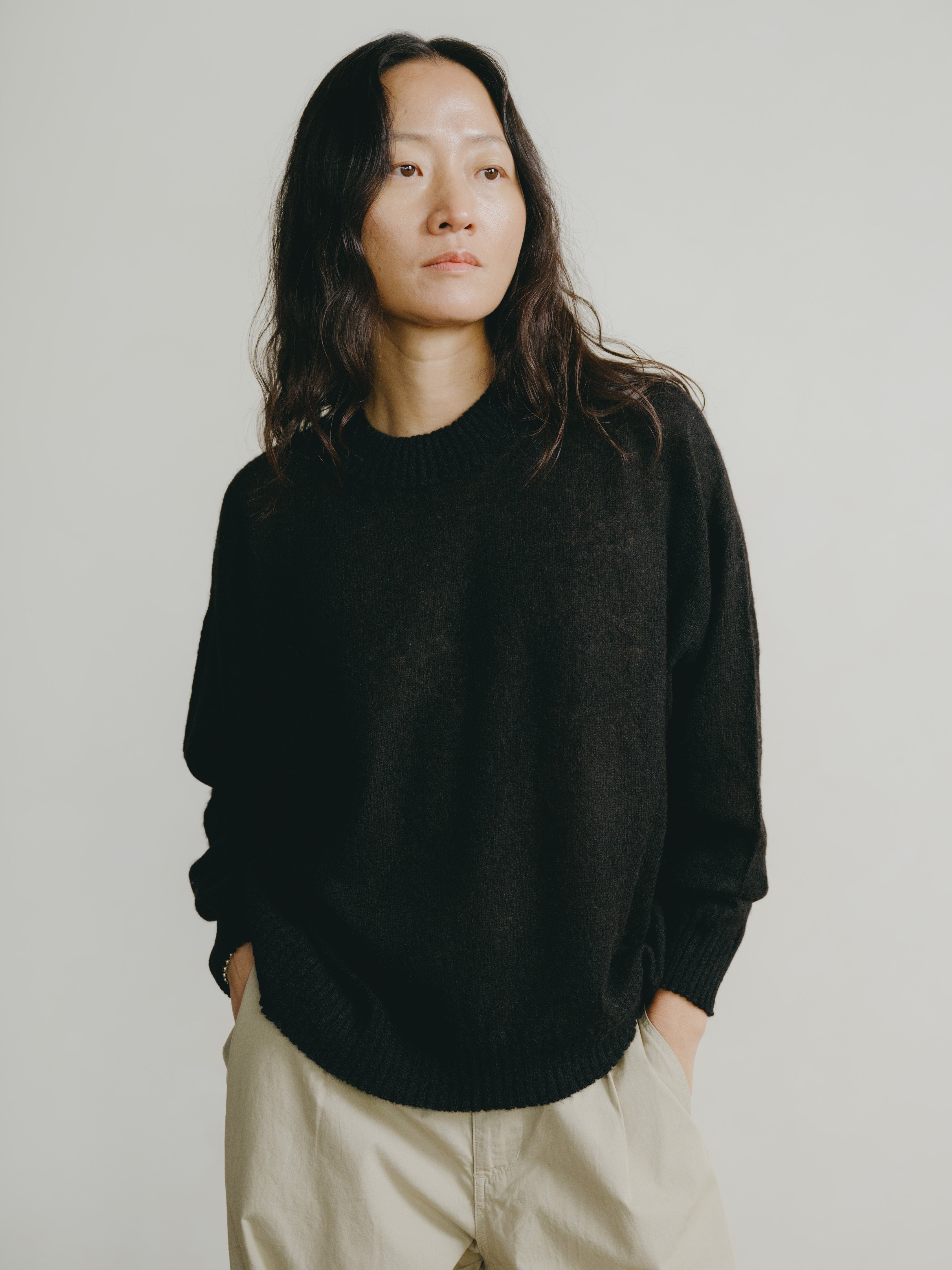 Chleo Crew, Sheer Alpaca Blend, Black