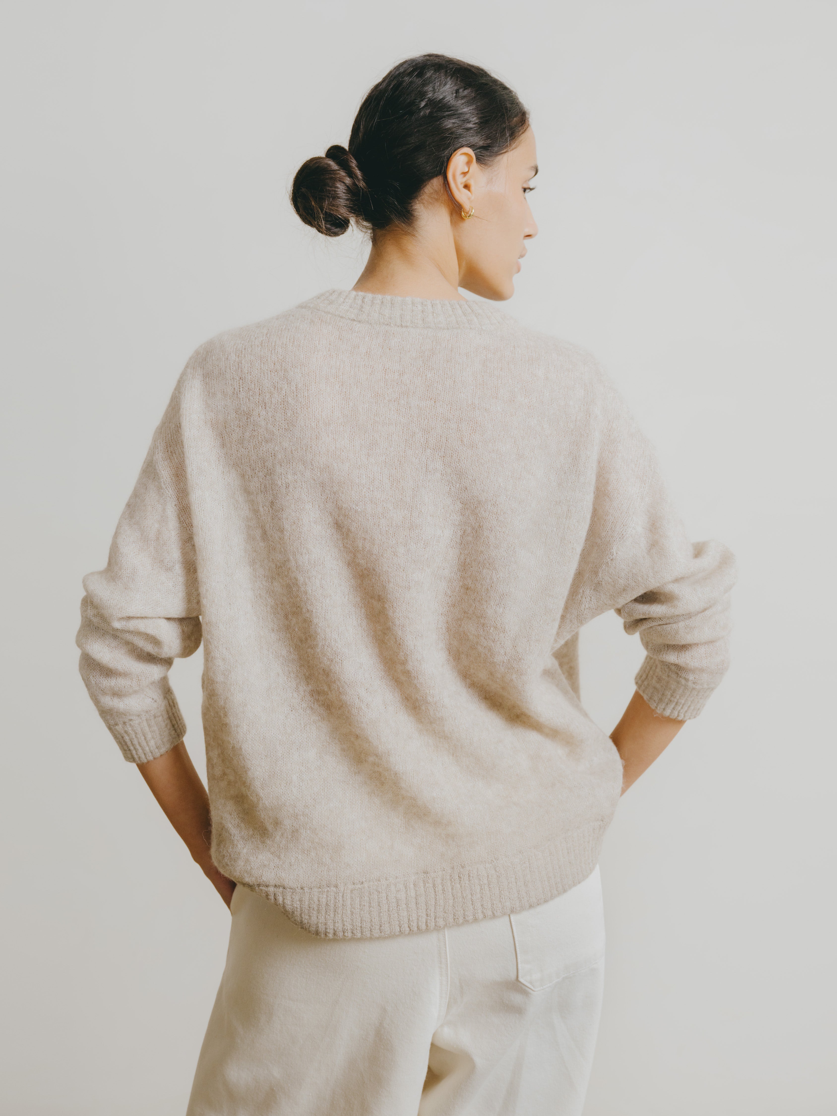 Chleo Crew, Sheer Alpaca Blend, Oatmeal