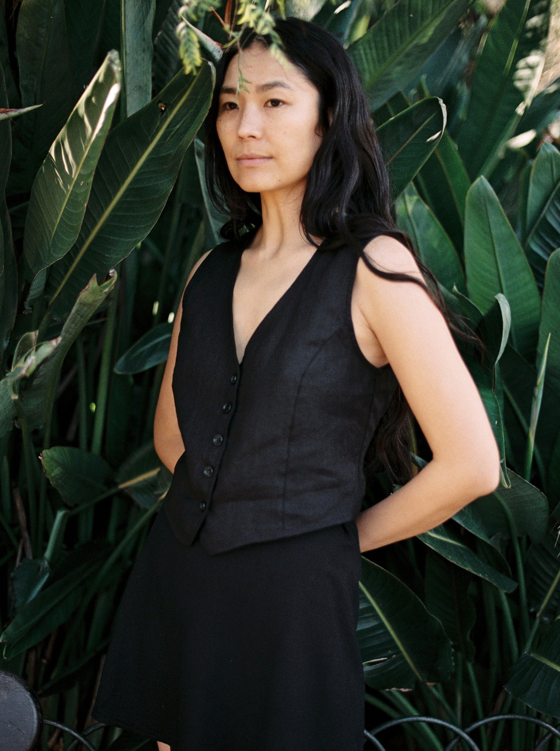 (Imperfect) River Vest, Laundered Linen, Black