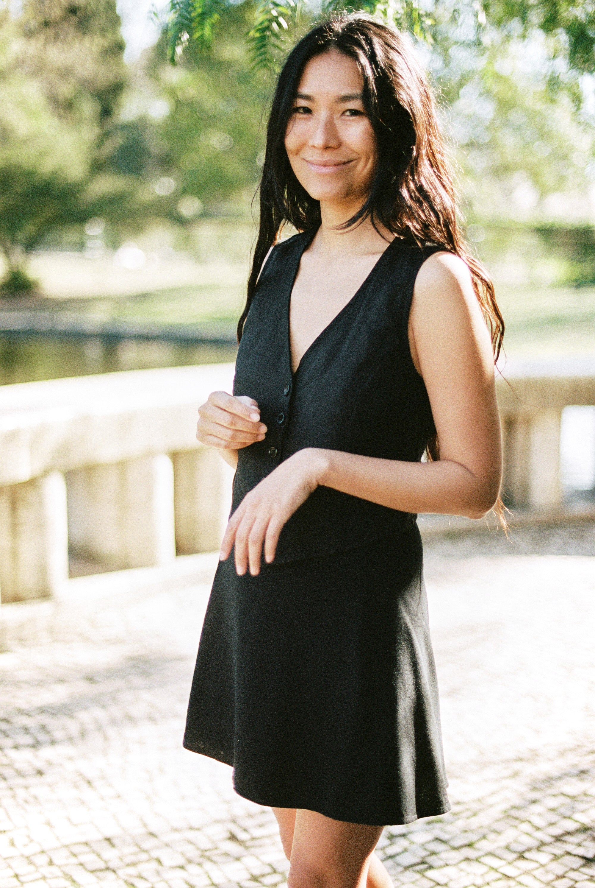 (Imperfect) River Vest, Laundered Linen, Black